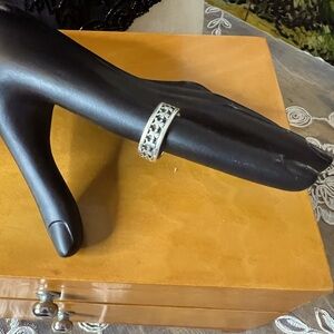 925 SZ 6.5 Sterling silver, SZ 6.5, teddy bear engraved, band.